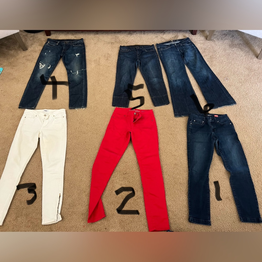 6 Pairs of Women’s Jeans